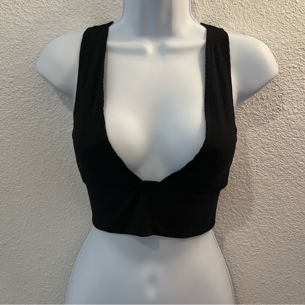 black deep v crop